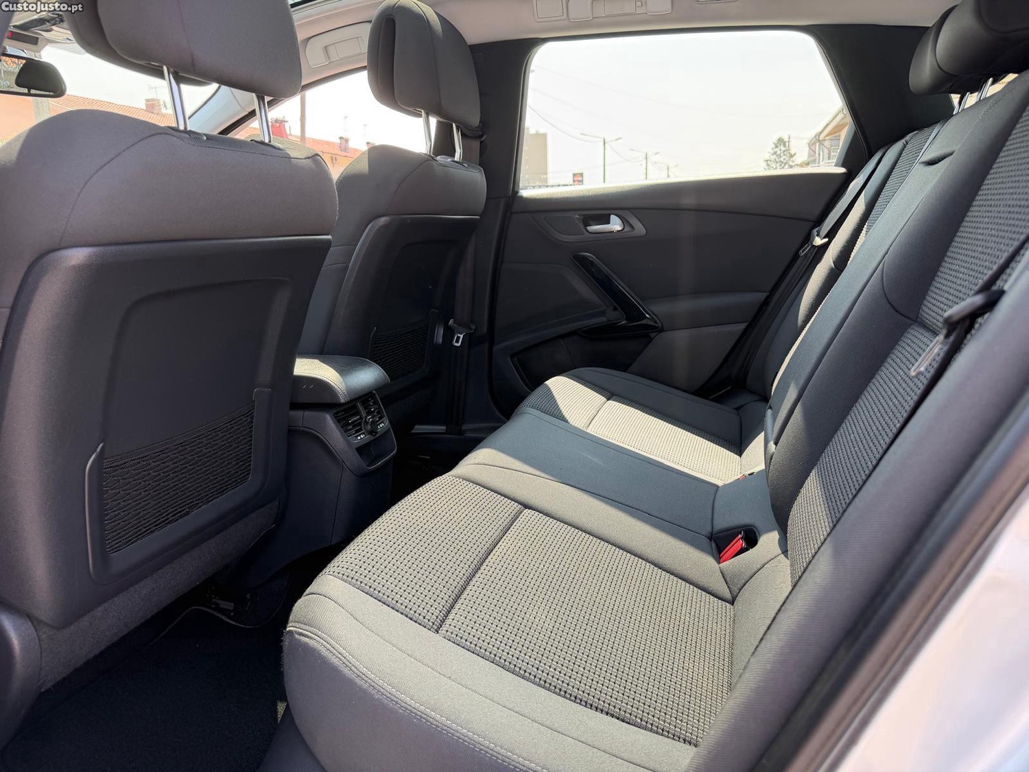 Peugeot 508 SW 1.6 BlueHDi Allure — fotografia 15