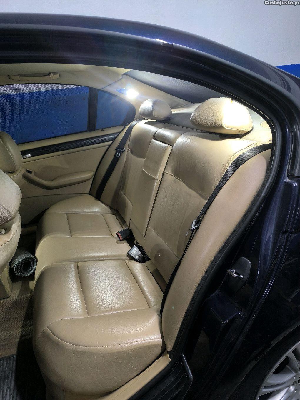 BMW 320 E46 — fotografia 3