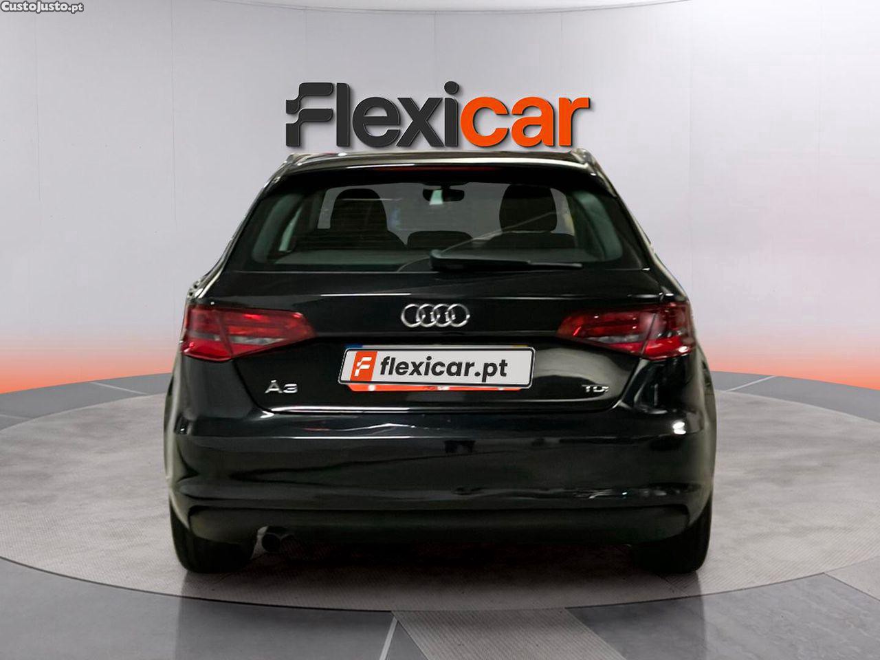 Audi A3 Sportback 1.6 TDI Design — fotografia 14