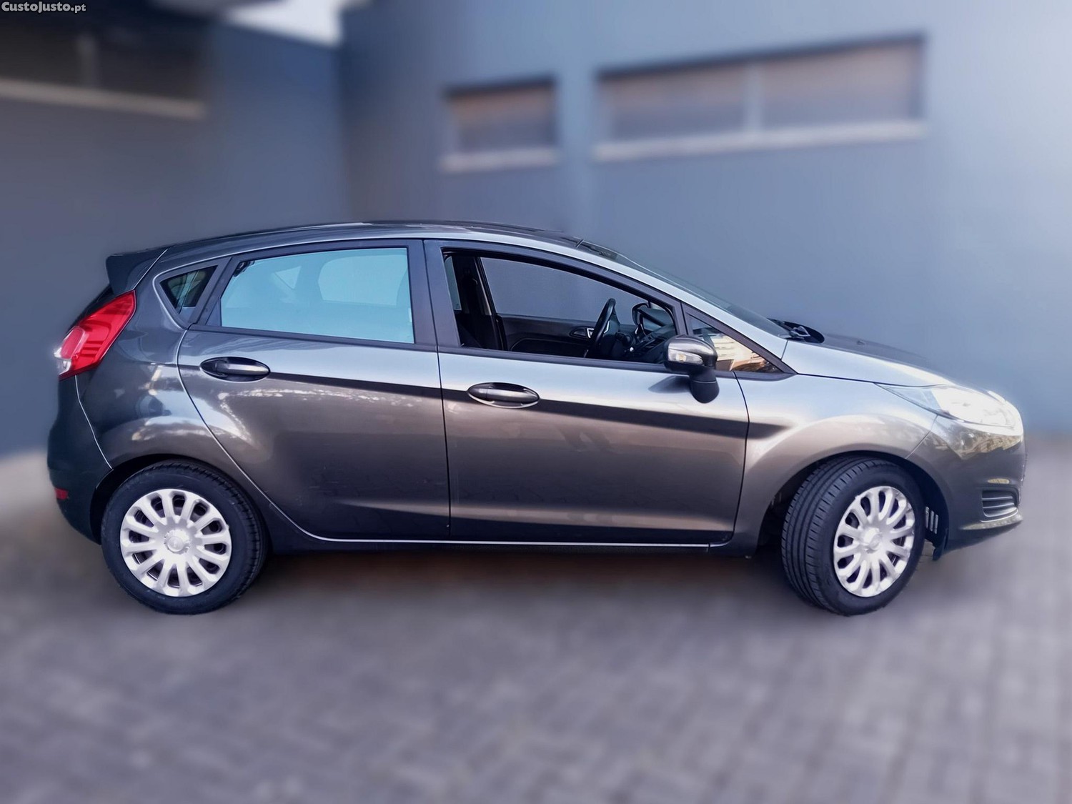 Ford Fiesta 1.25 Ambiente — fotografia 11