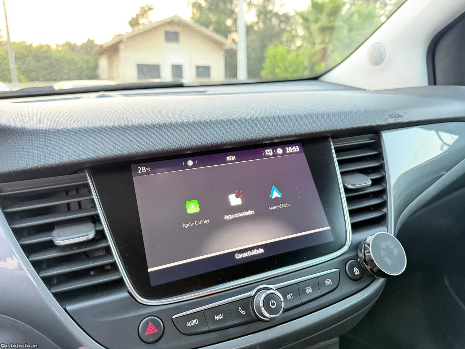 Opel Crossland X 1.2 Business Edition — fotografia 13