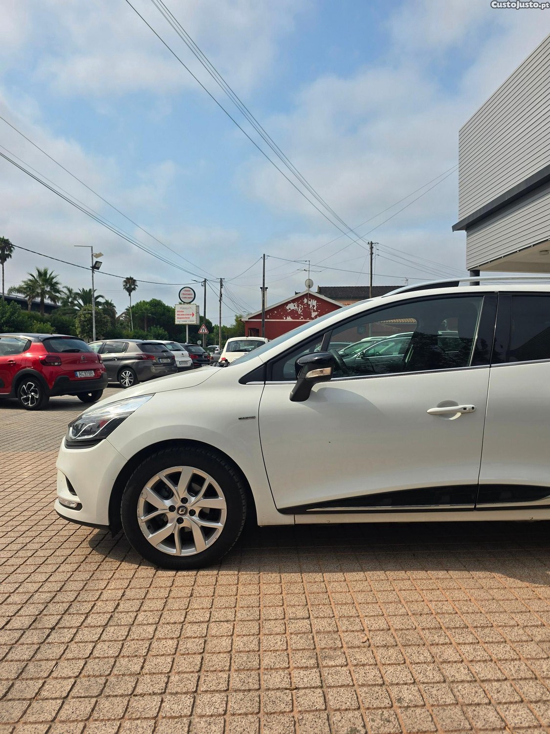 Renault Clio 1.5 dCi Limited Edition — fotografia 23