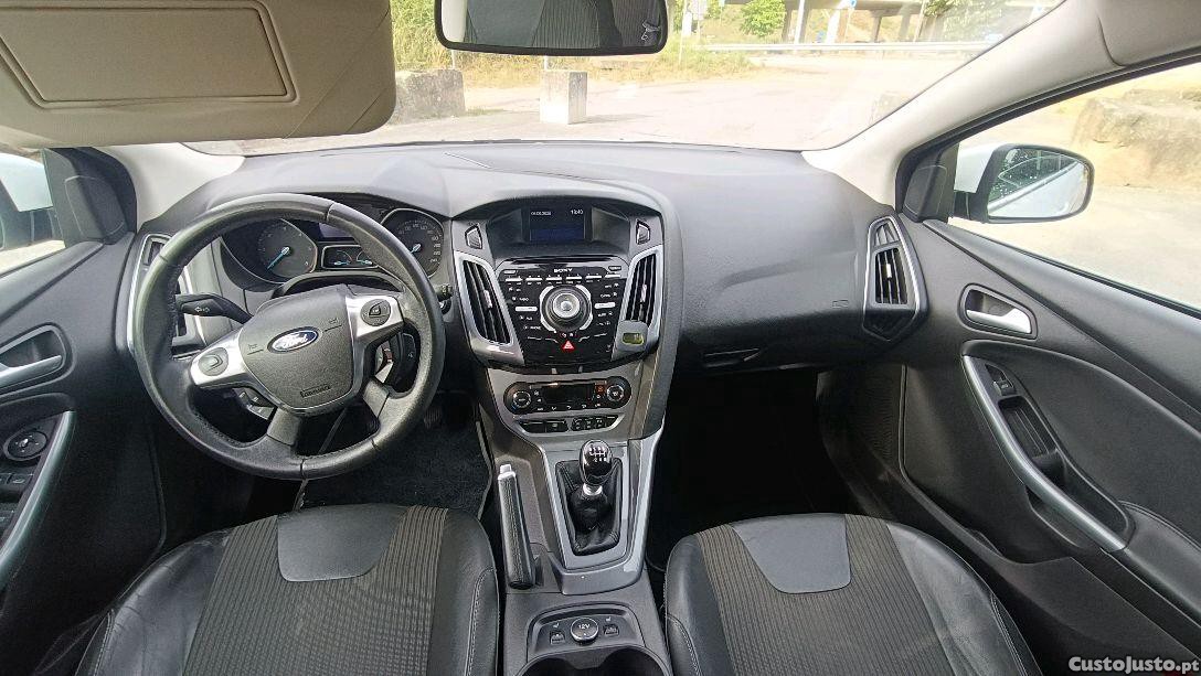 Ford Focus 1.6 tdci — fotografia 5