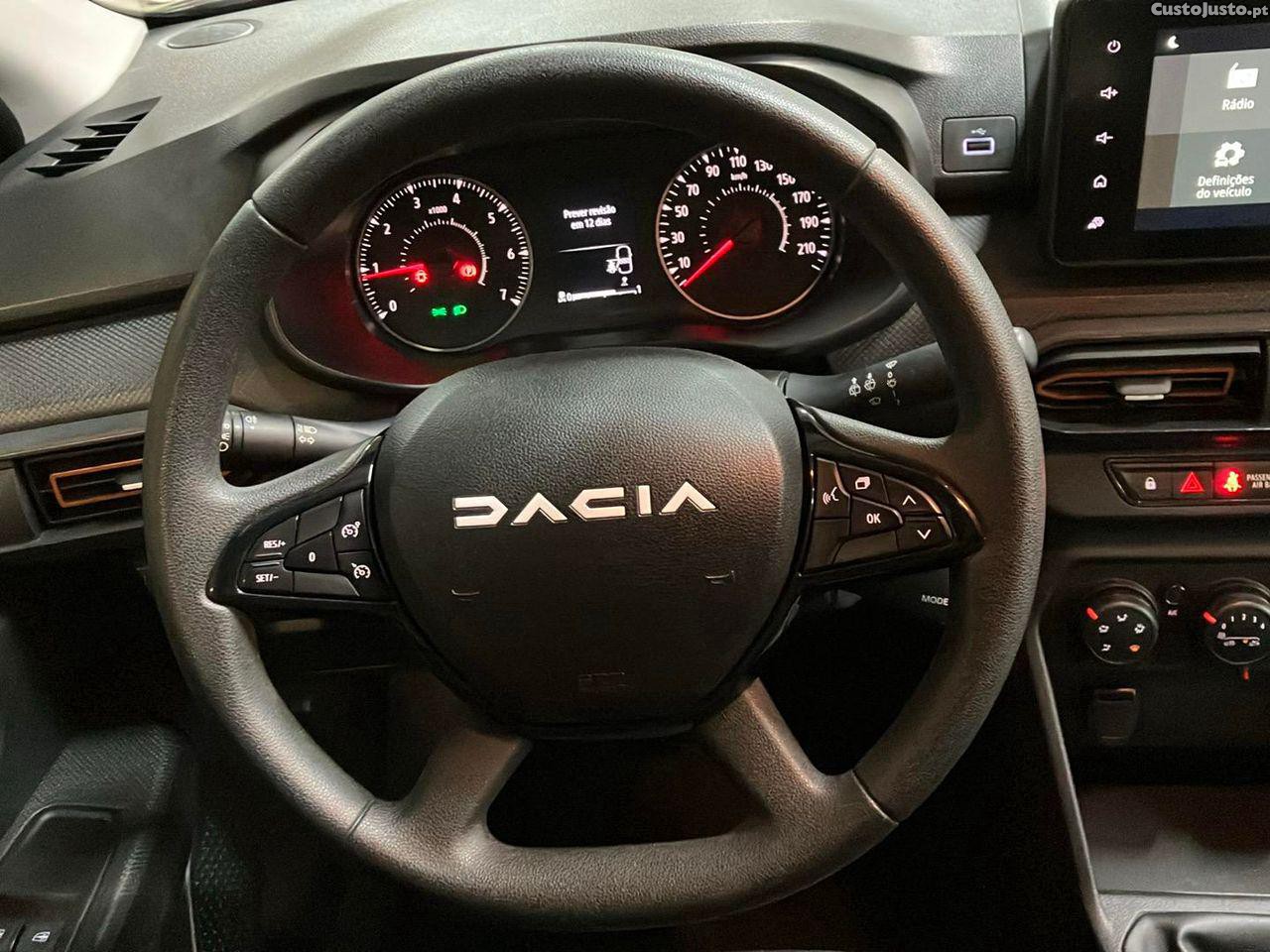 Dacia Sandero 1.0 ECO-G Essential Bi-Fuel — fotografia 13