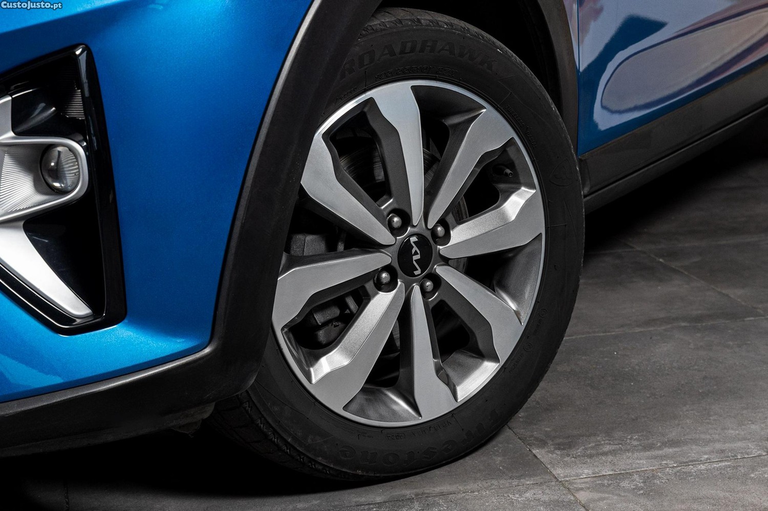 Kia Stonic 1.2 Dynamic — fotografia 17