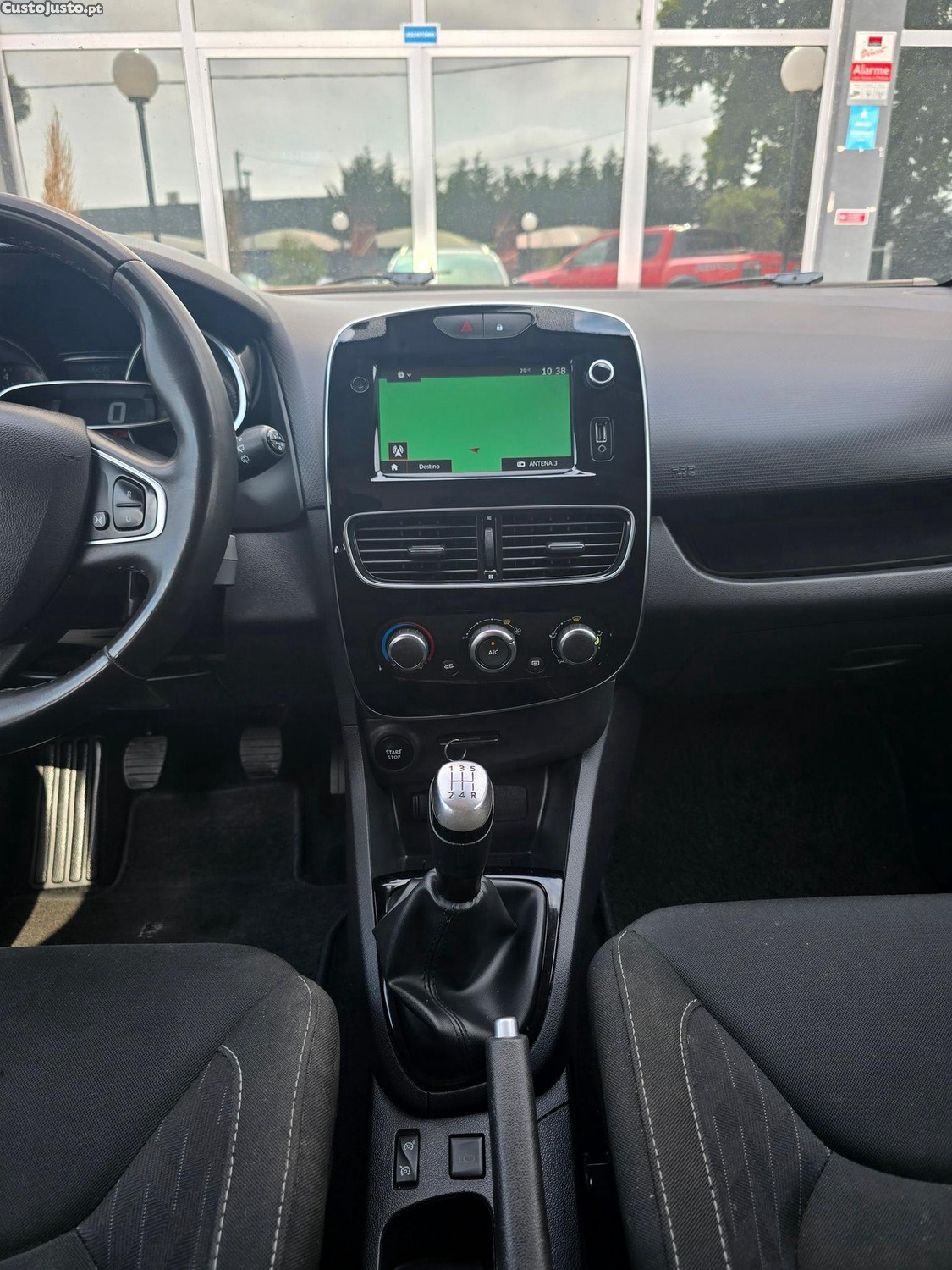 Renault Clio 1.5 dCi Limited Edition — fotografia 14