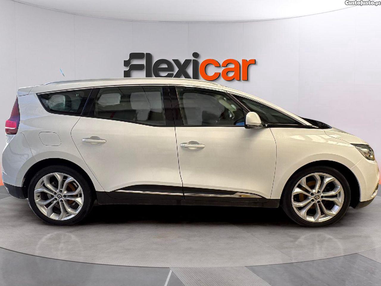 Renault Grand Scénic 1.5 dCi Luxe EDC SS — fotografia 9