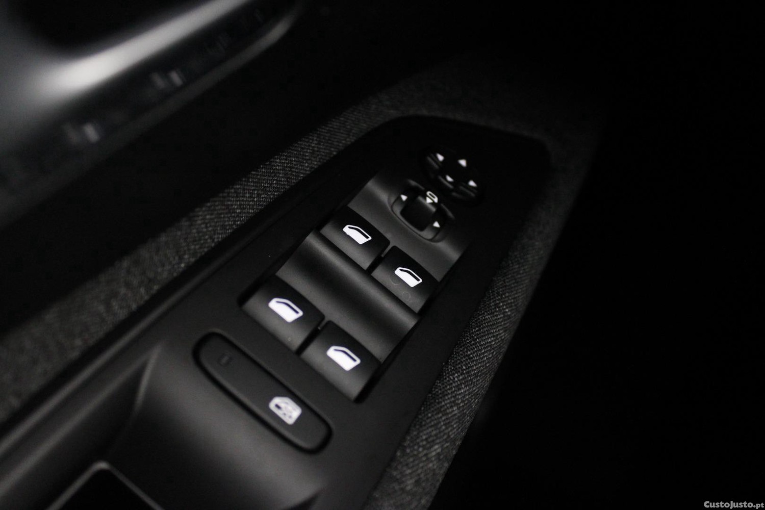 Peugeot 3008 1.5 BHDI ACTIVE — fotografia 11