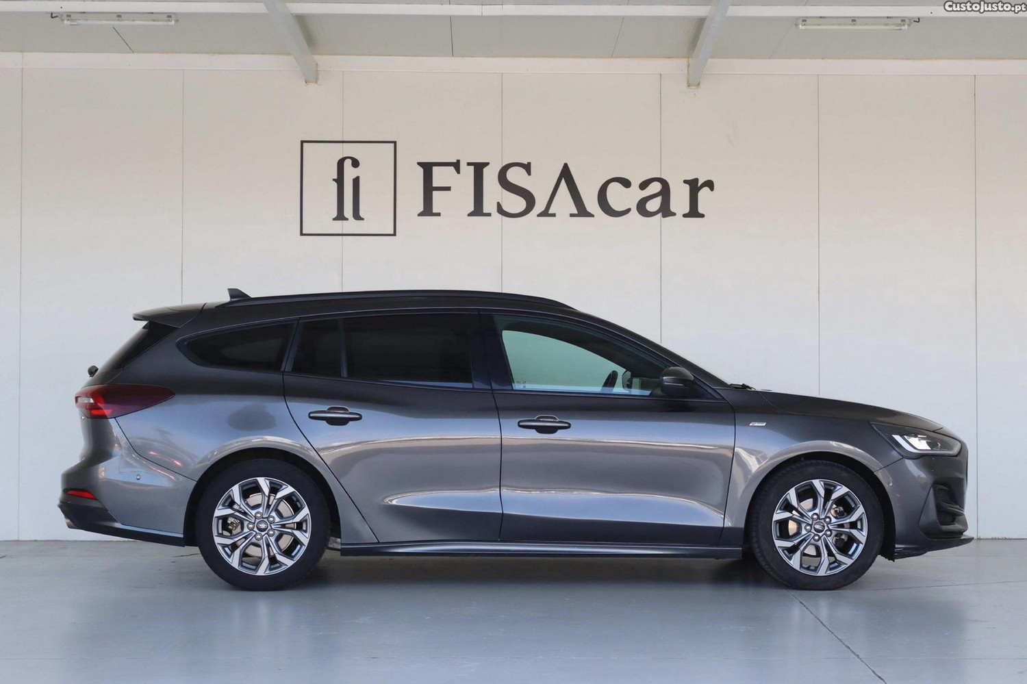 Ford Focus SW 1.0 EcoBoost MHEV ST-Line — fotografia 26