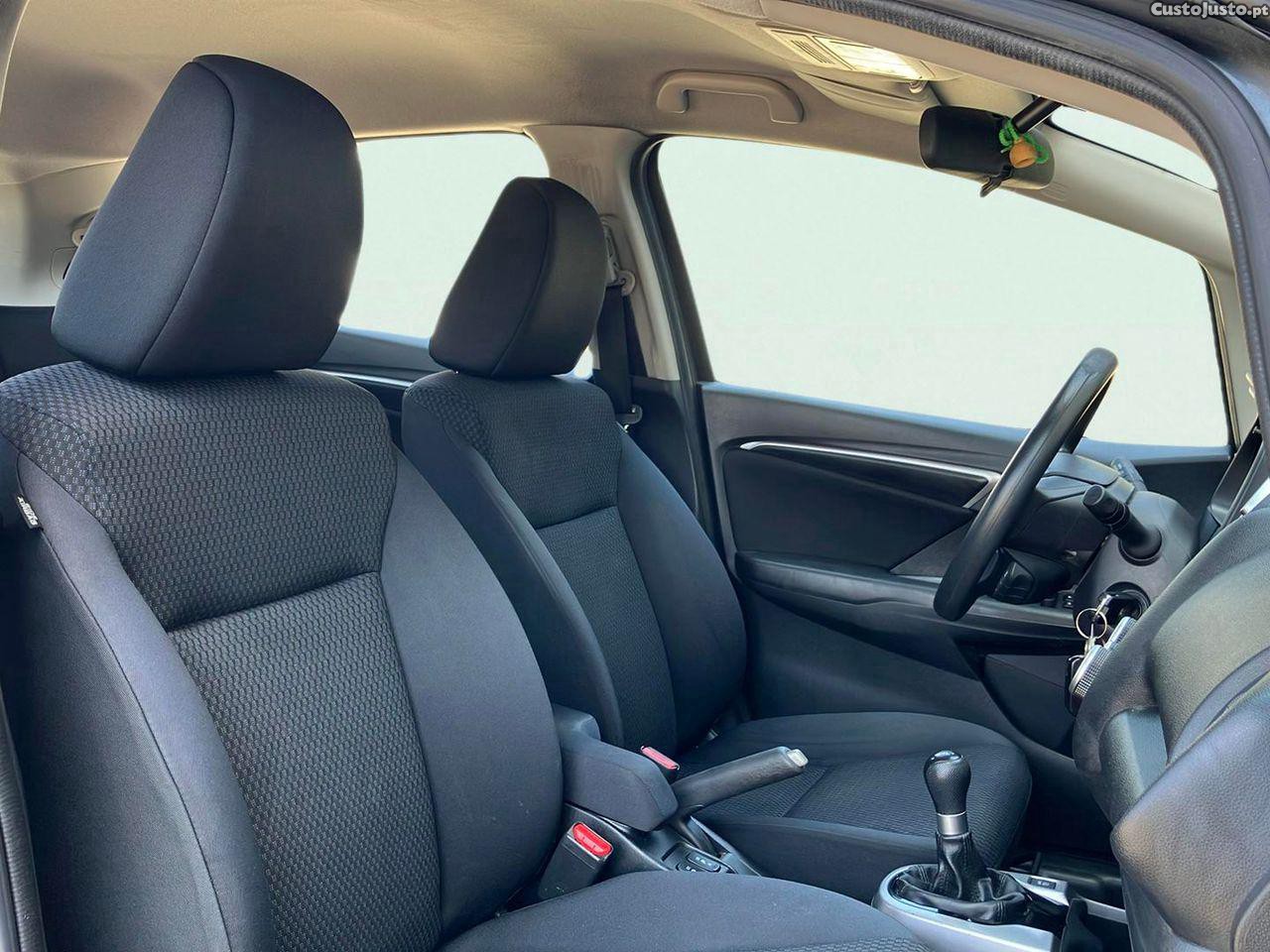 Honda Jazz 1.3 I-VTEC Comfort — fotografia 4