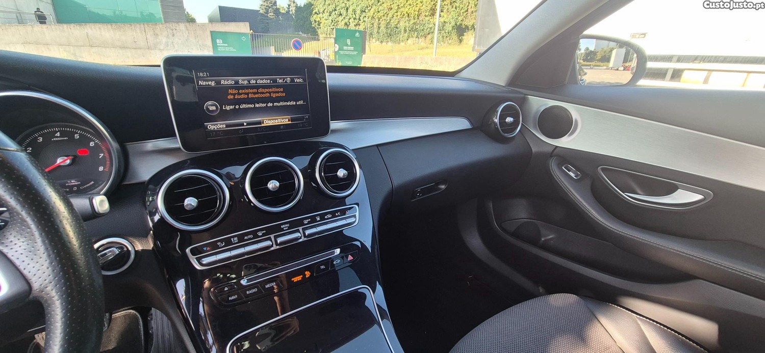 Mercedes-Benz C 350 350 E — fotografia 8