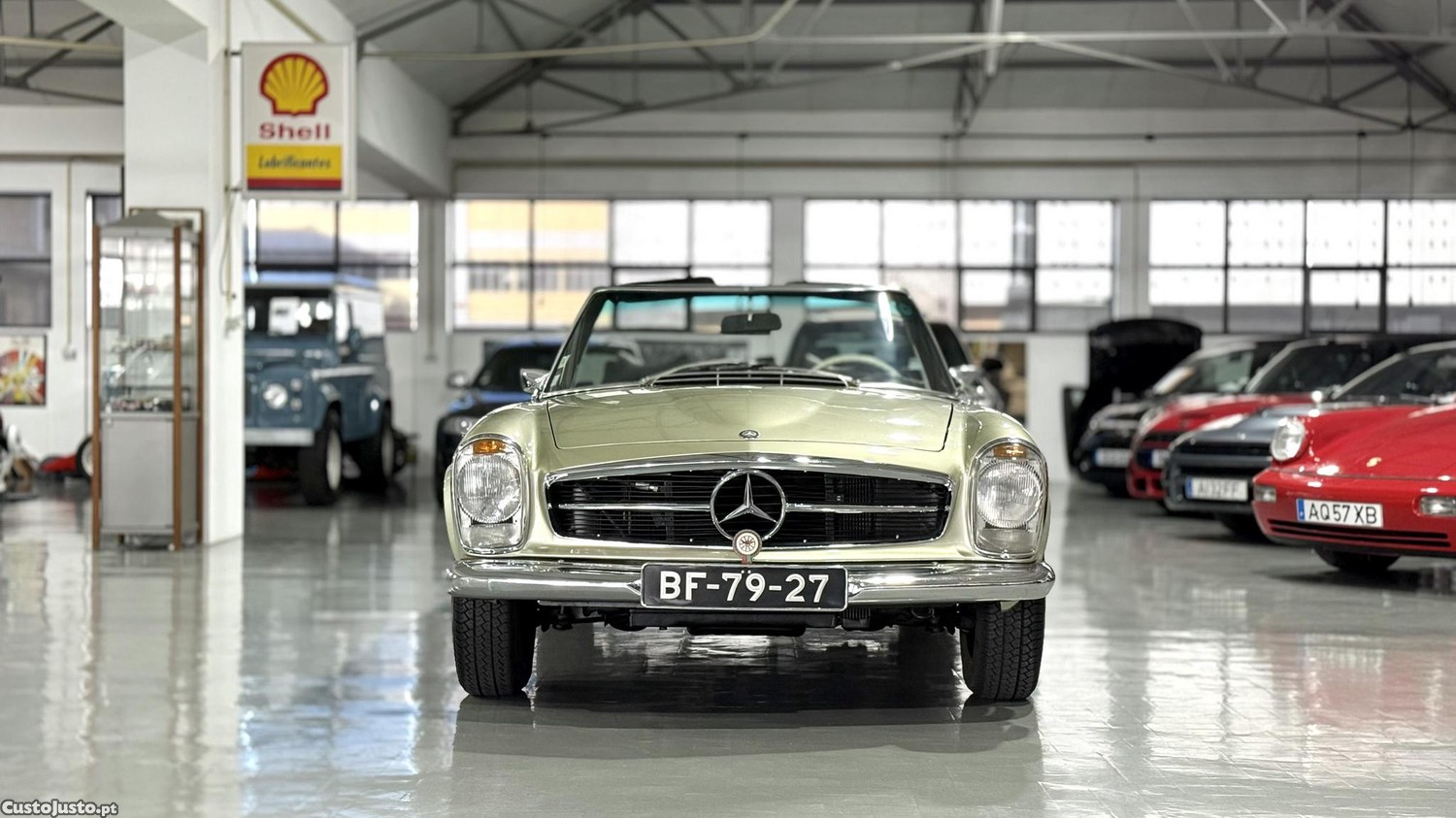 Mercedes-Benz SL 280 Pagoda — photo 3