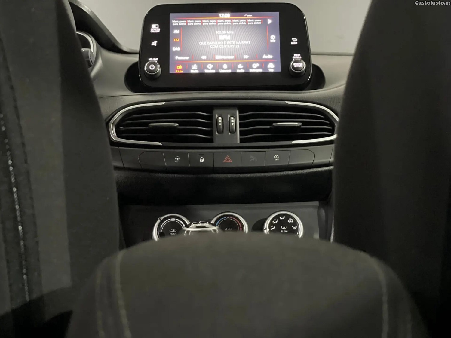 Fiat Tipo 1.3 Multijet City Cross — fotografia 4