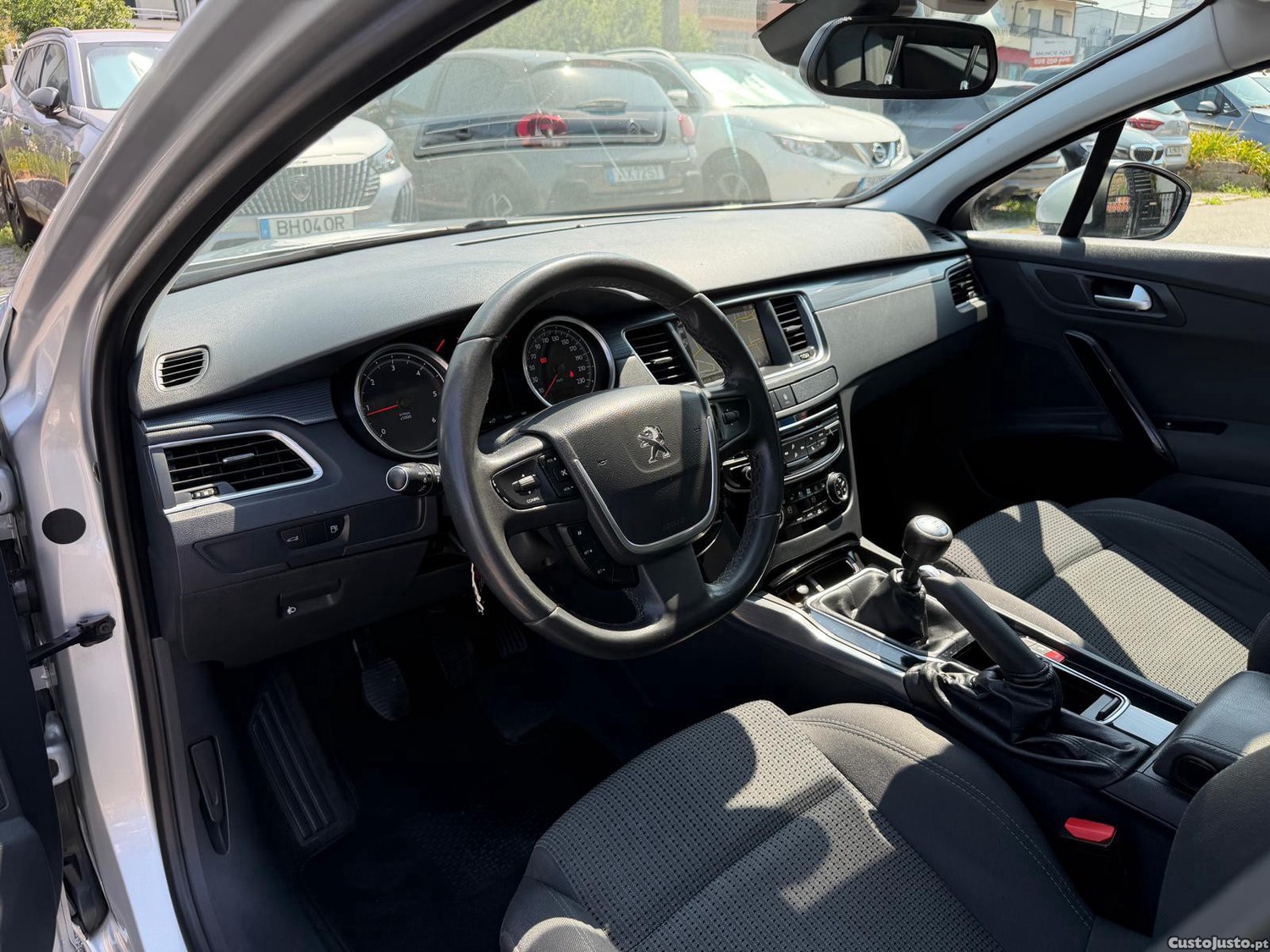Peugeot 508 SW 1.6 BlueHDi Allure — fotografia 17