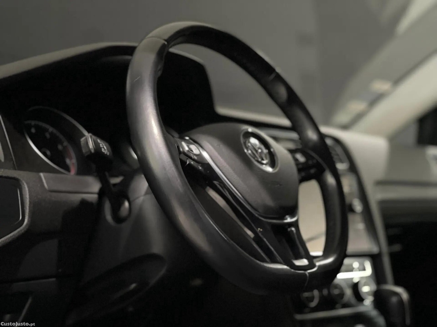 Volkswagen Golf 1.5 TSI Stream DSG — fotografia 8