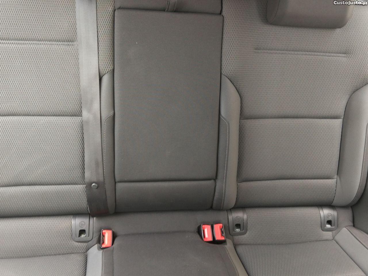 Volkswagen Golf Variant 1.6 TDi Confortline — fotografia 4