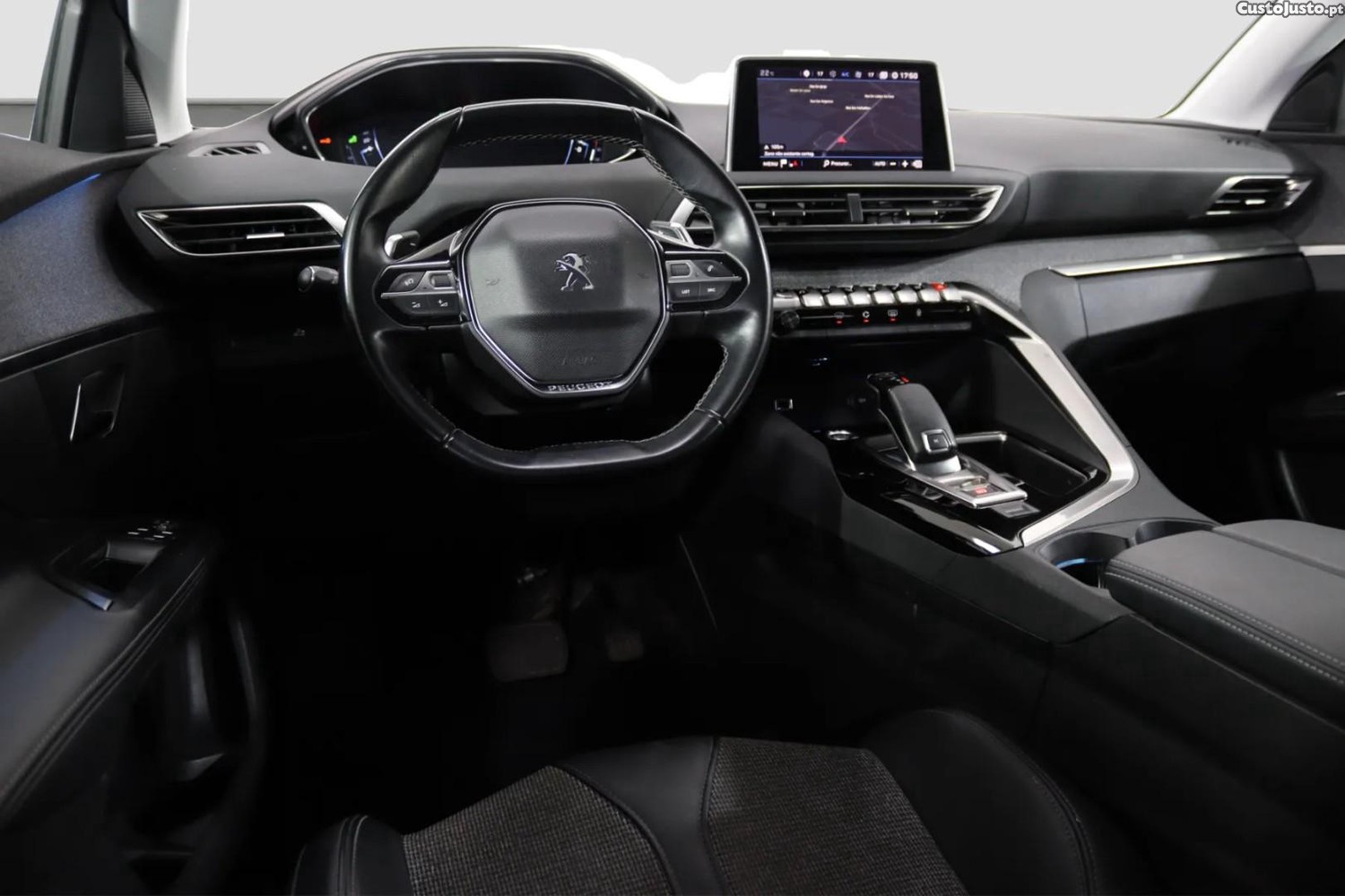 Peugeot 5008 PureTech 130 EAT8 Stop & Start Allure — fotografia 10