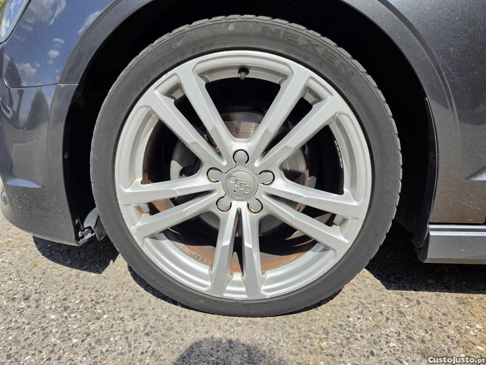 Audi A3 1.6 TDI S-line — fotografia 2