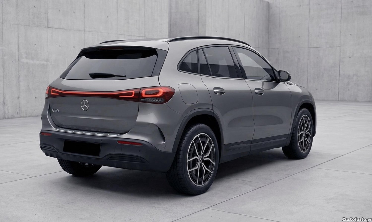 Mercedes-Benz EQA AMG line — fotografia 5