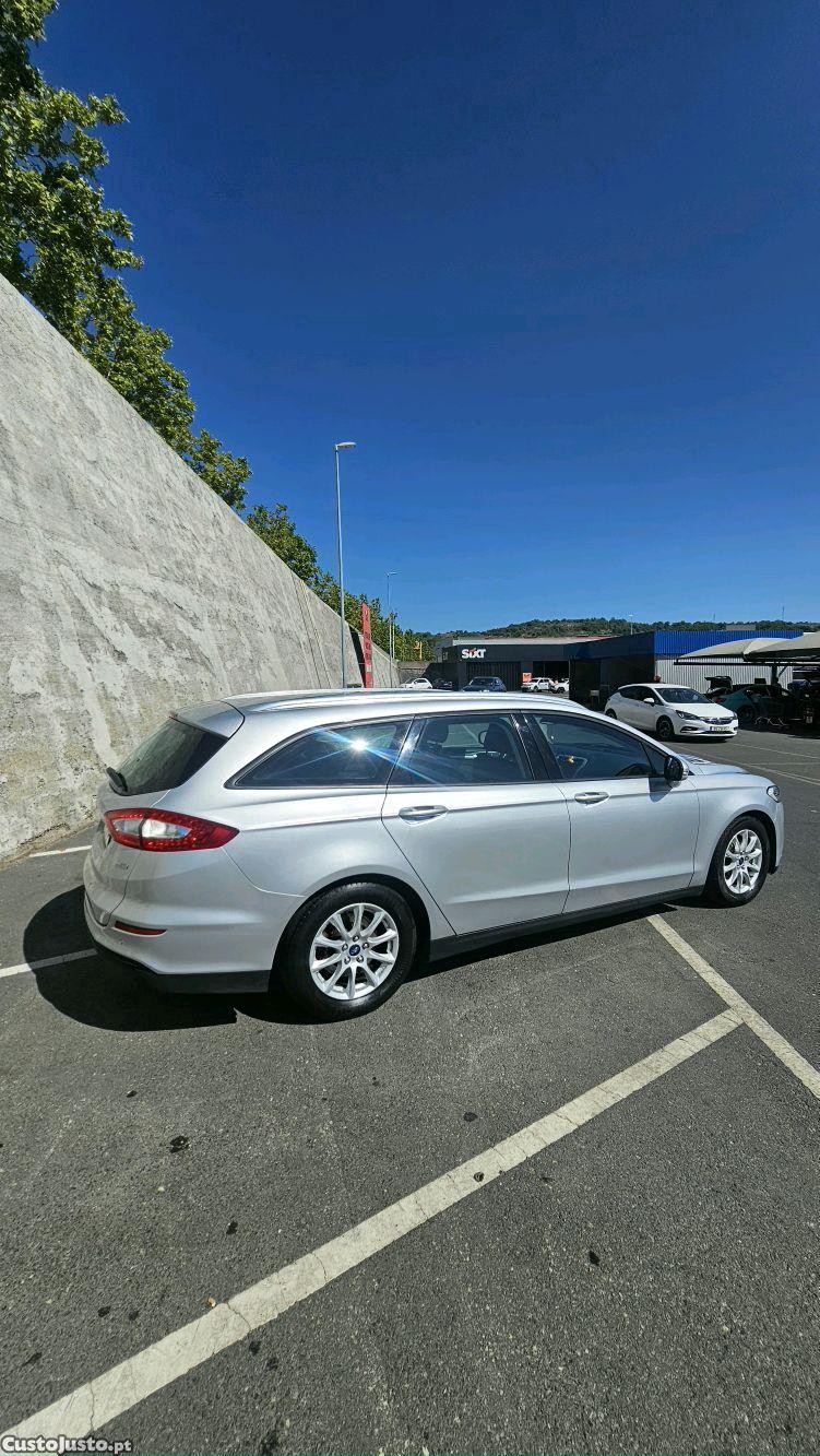 Ford Mondeo SW 1.5 TDCI — fotografia 11