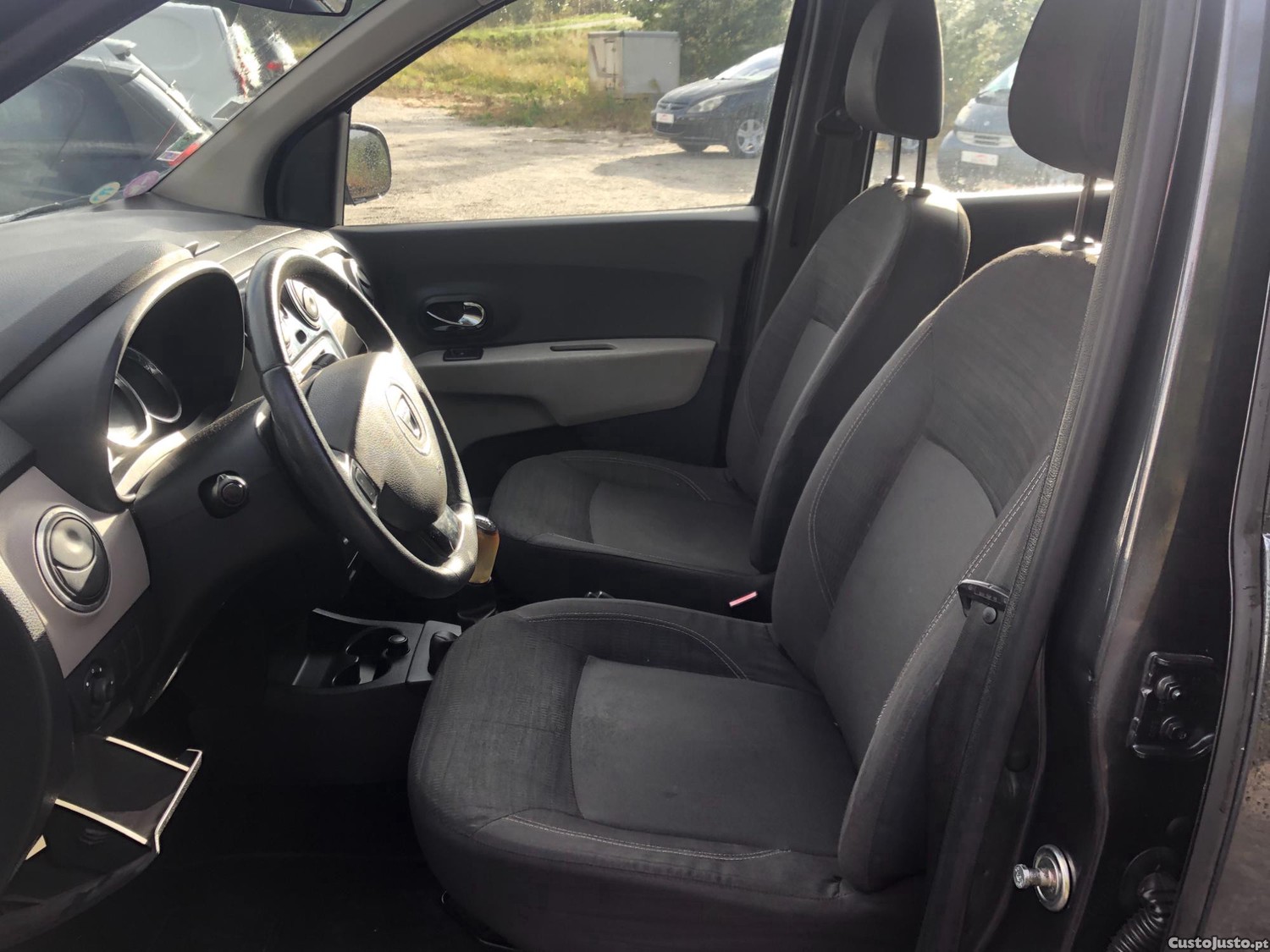 Dacia Lodgy 1.2 TCE — fotografia 3