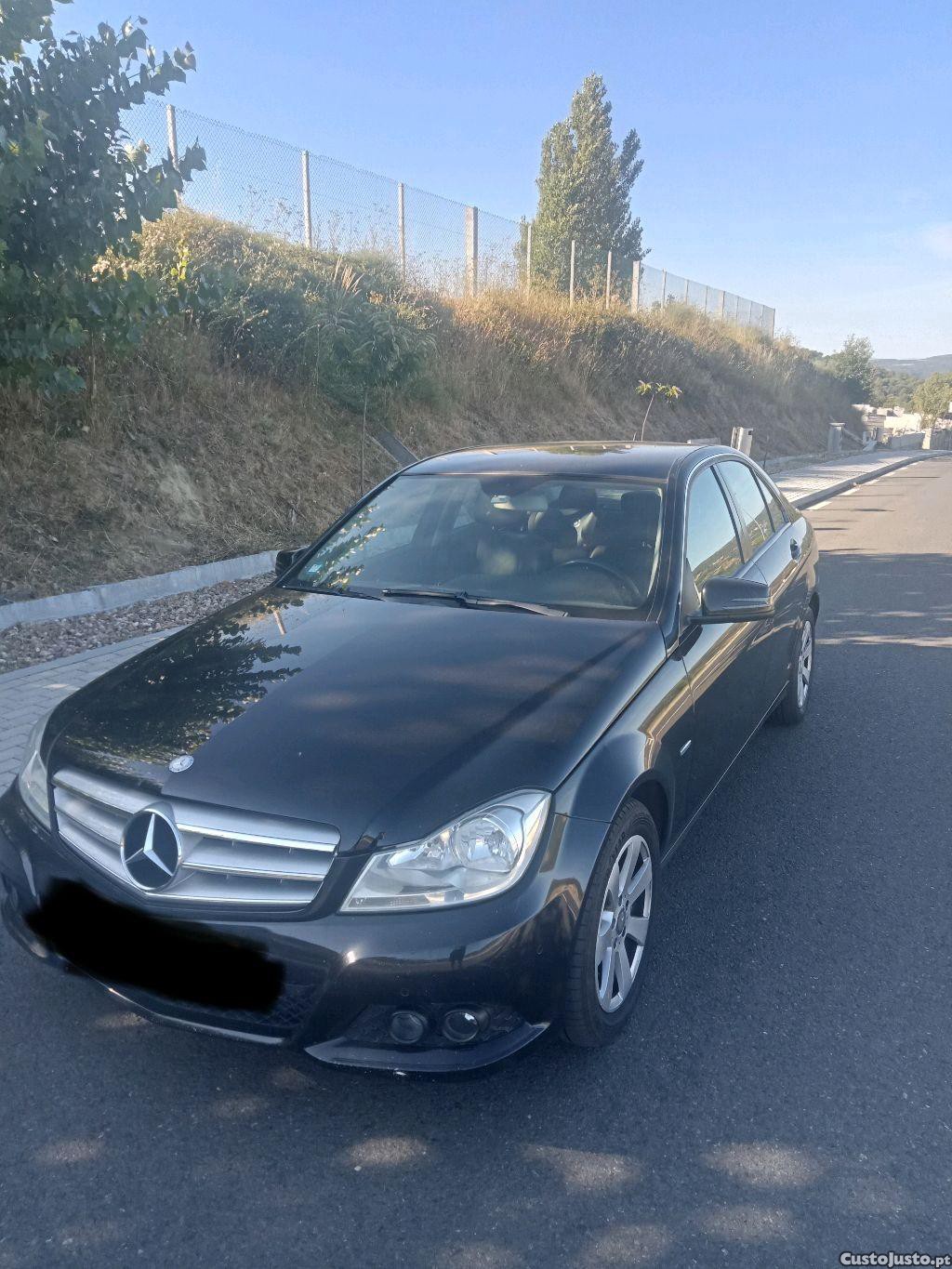 Mercedes-Benz C 220 Classic — photo 3
