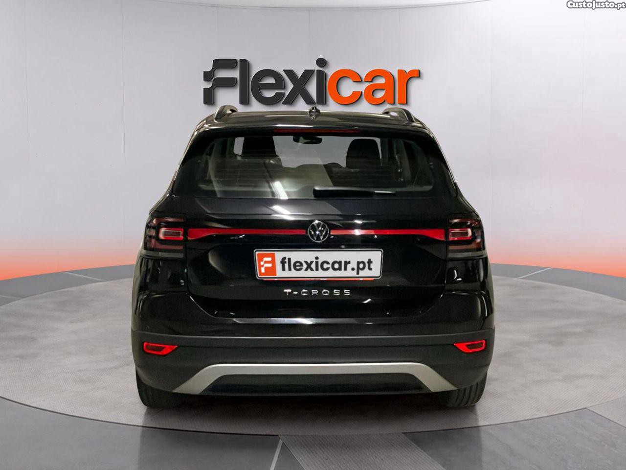 Volkswagen T-Cross 1.0 TSI Life DSG — fotografia 16