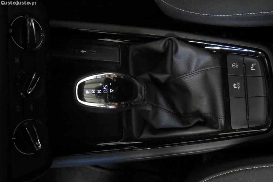 Skoda Kamiq 1.0 TSI Style DSG — fotografia 12