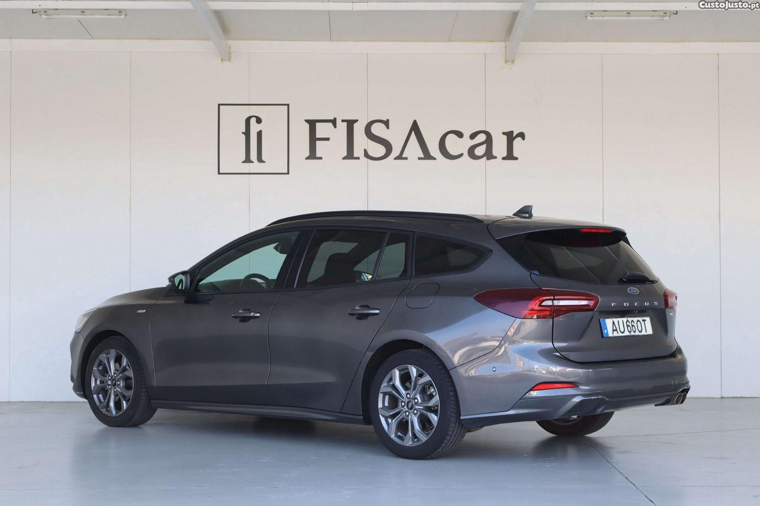 Ford Focus SW 1.0 EcoBoost MHEV ST-Line — fotografia 24