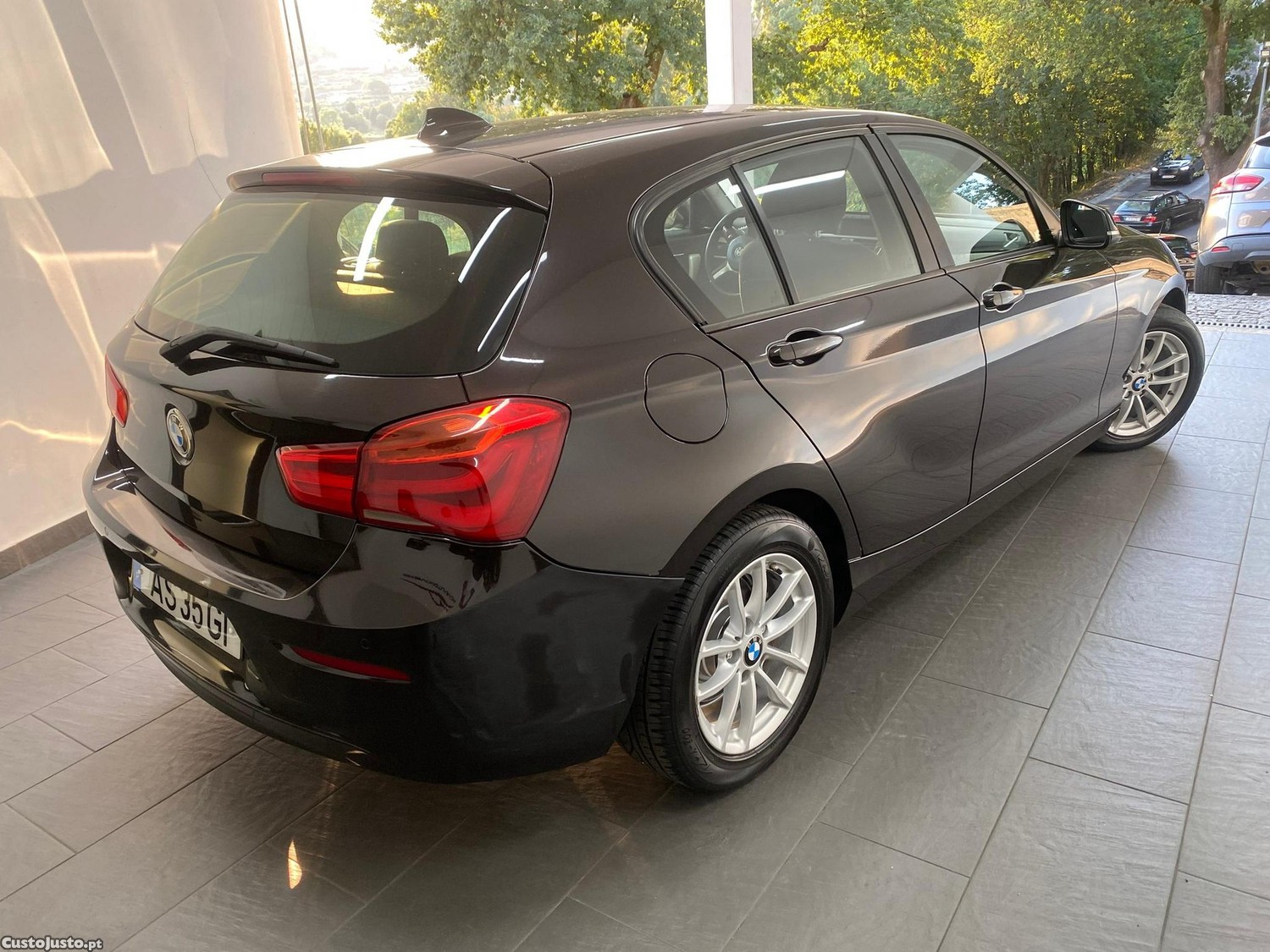 BMW 116 d EfficientDynamics Line Sport — fotografia 9