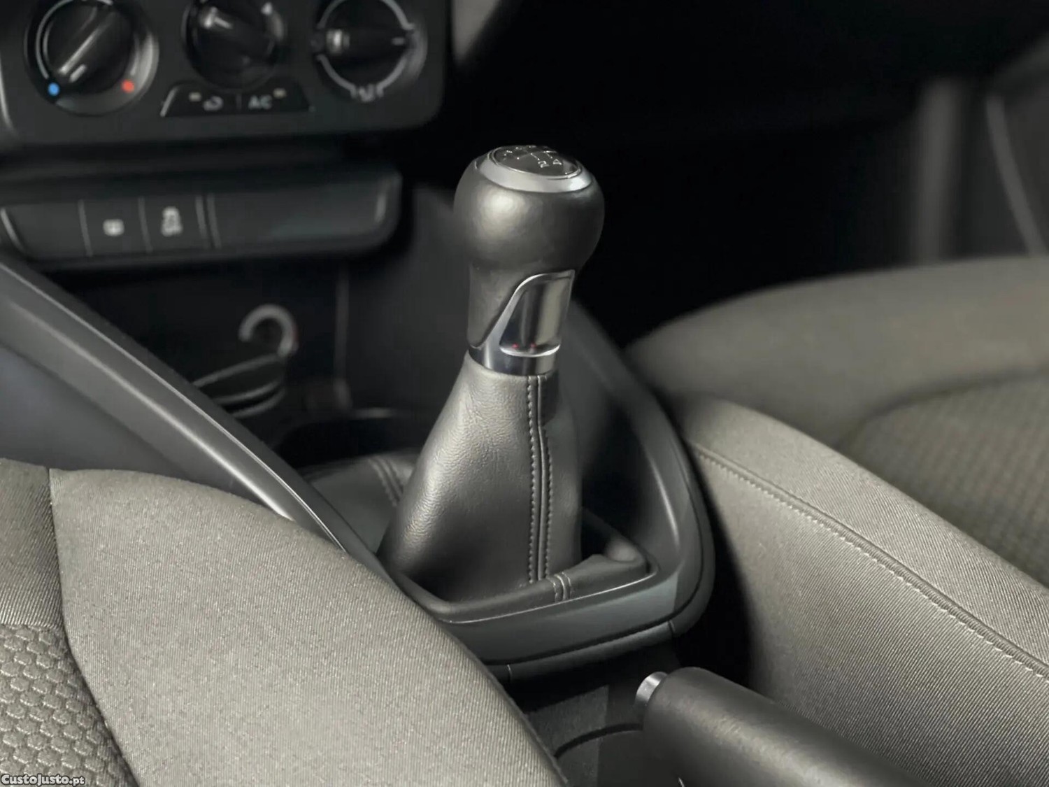 Audi A1 1.0 TFSI — fotografia 6