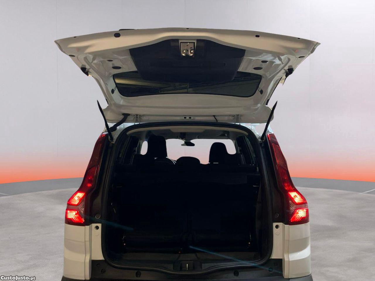 Dacia Jogger 1.0 TCe 90 ECO-G — fotografia 8