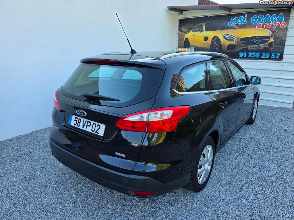 Ford Focus Sw 1.6TDCi 105Cv 10/2013 — fotografia 11