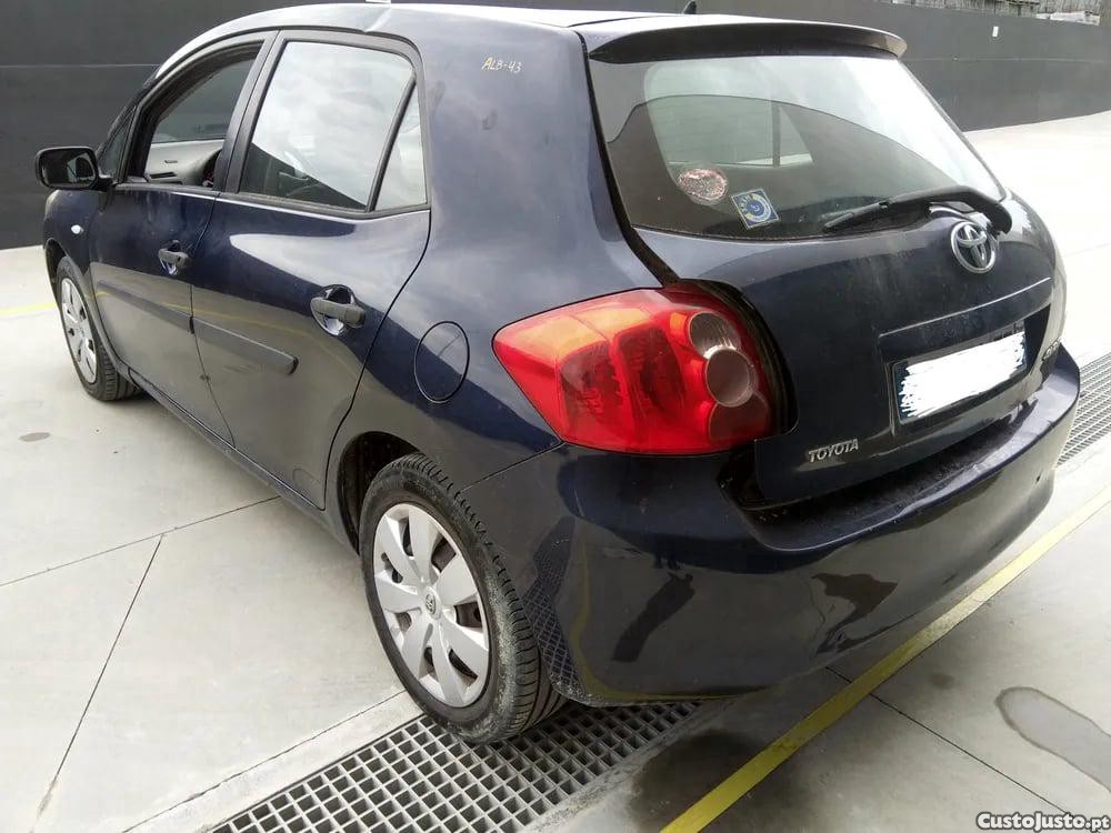 Toyota Auris 1.4 (ZZE150_, ZZE150R) (71 kW / 97 cv) [03.2007 - 09.2012] - 08 foto 4