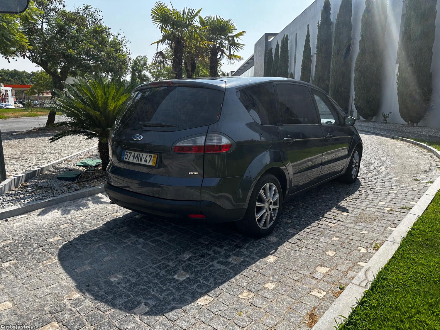 Ford S-Max 2.0 7L — fotografia 2