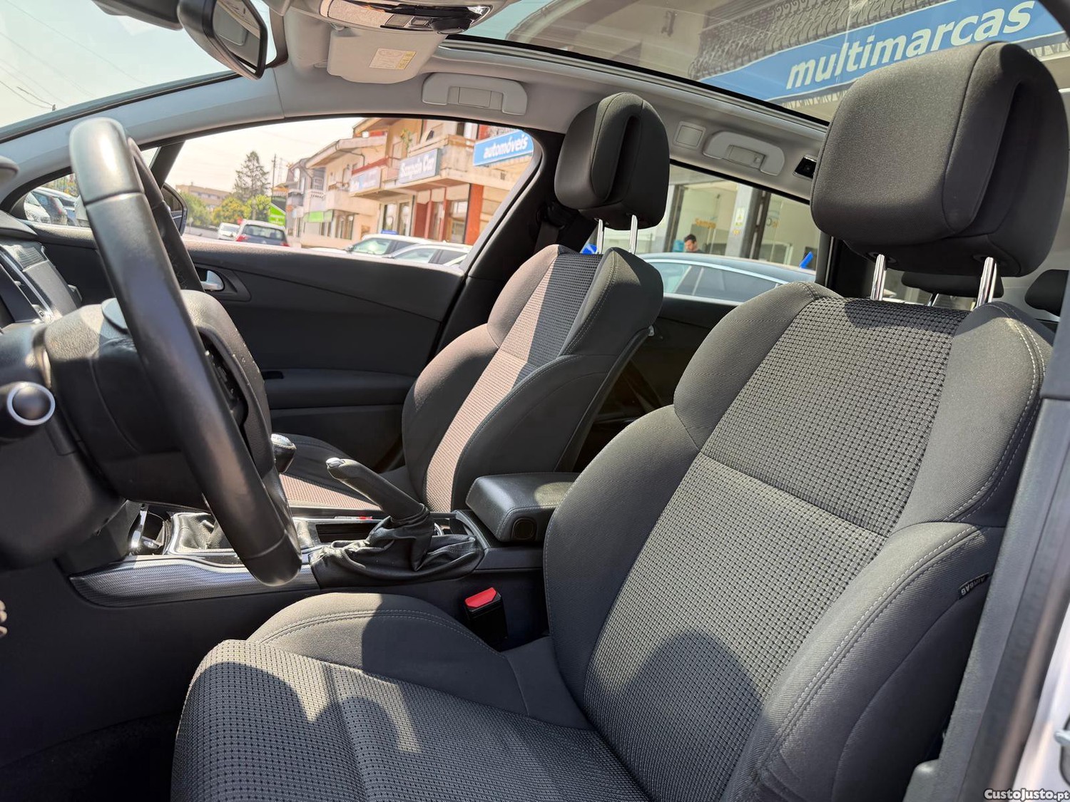 Peugeot 508 SW 1.6 BlueHDi Allure — fotografia 16