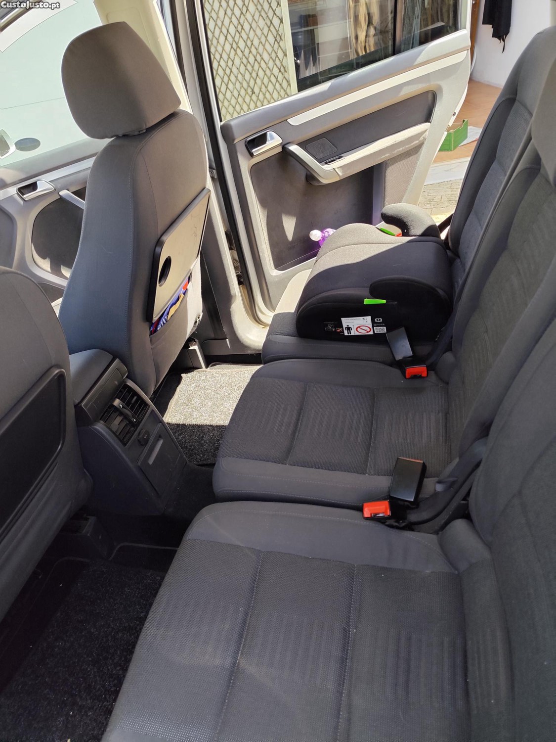 VW Touran 1.9 TDI - 08 — photo 4