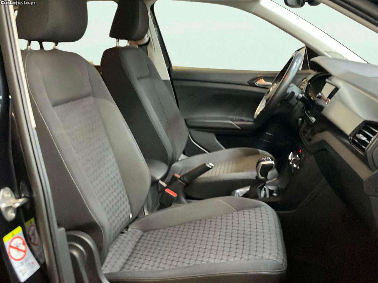 Volkswagen T-Cross 1.0 TSI Life DSG — fotografia 8