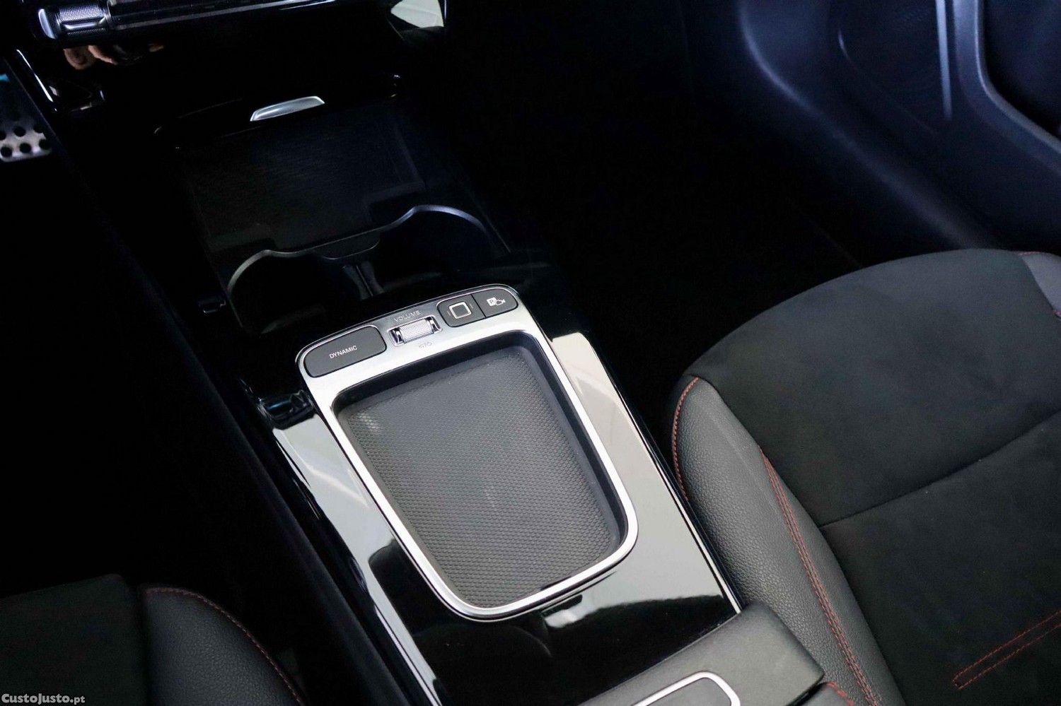 Mercedes-Benz A 180 d — fotografia 14