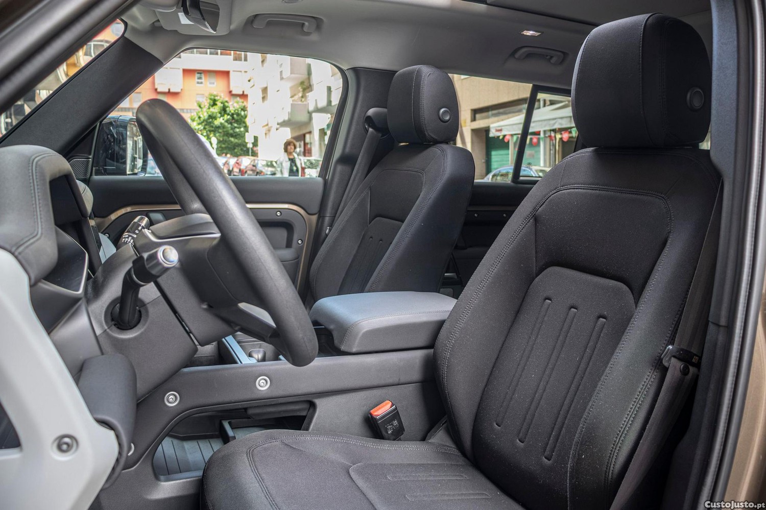 Land Rover Defender 2.0 P400e 110 AWD X-Dynamic S — fotografia 22