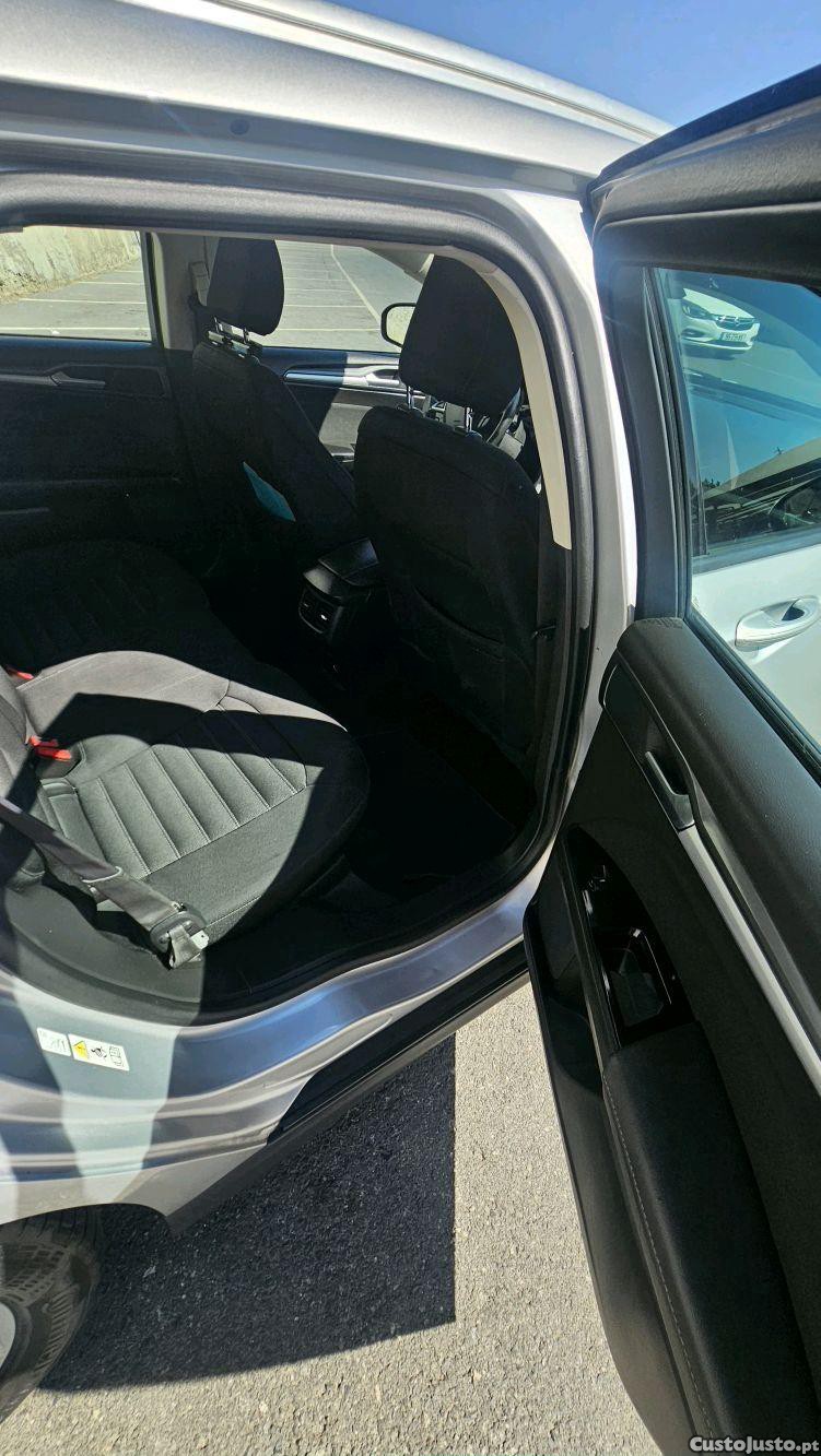 Ford Mondeo SW 1.5 TDCI — fotografia 7