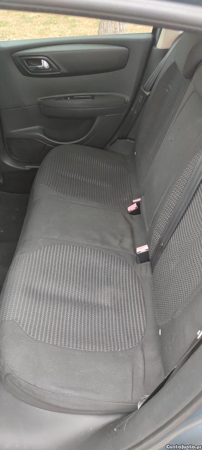 Citroën C4 1.6 HDI — fotografia 6