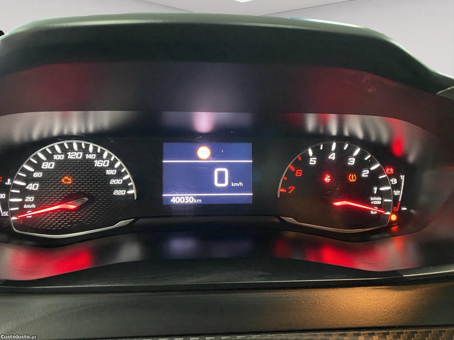 Peugeot 208 1.2 PureTech Active — fotografia 11