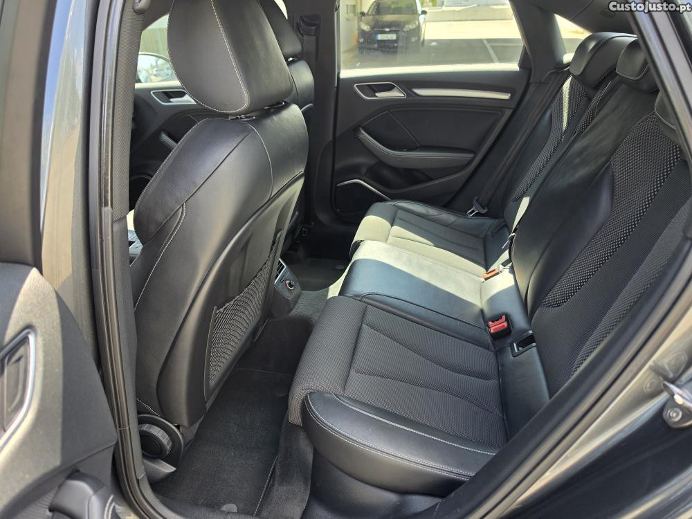 Audi A3 1.6 TDI S-line — fotografia 12