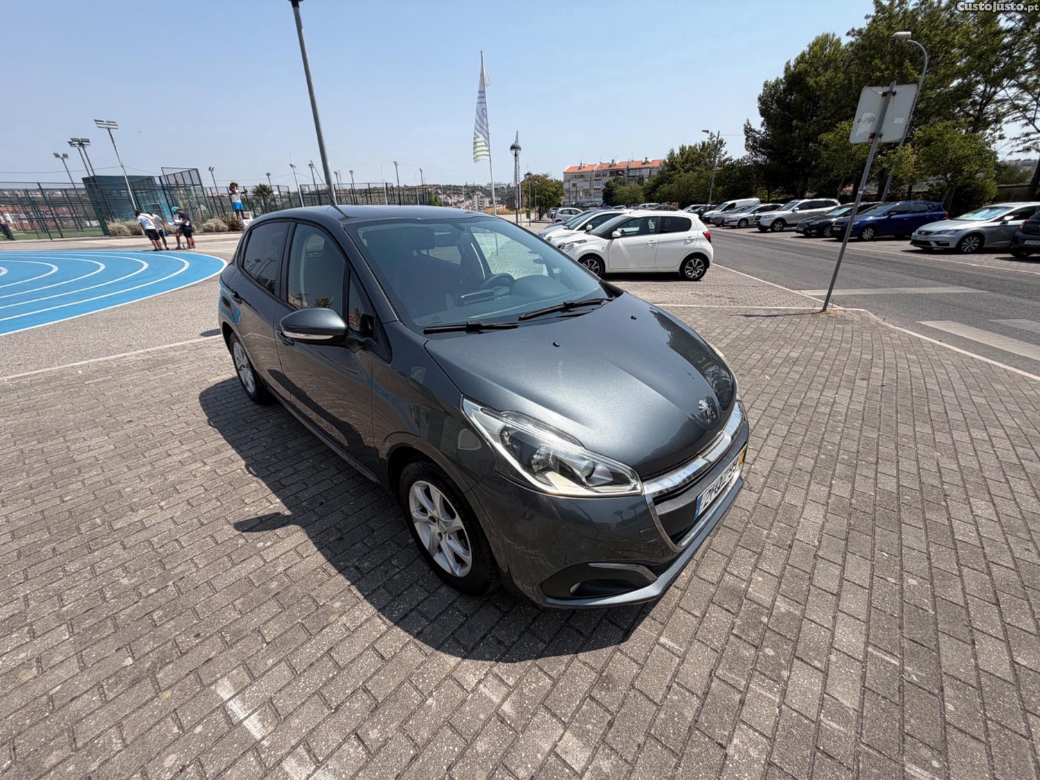 Peugeot 208 1.2 PURETECH ACTIVE — fotografia 14