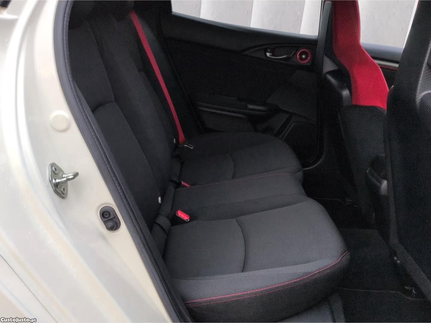 Honda Civic 2.0 i-VTEC Type-R GT — fotografia 3