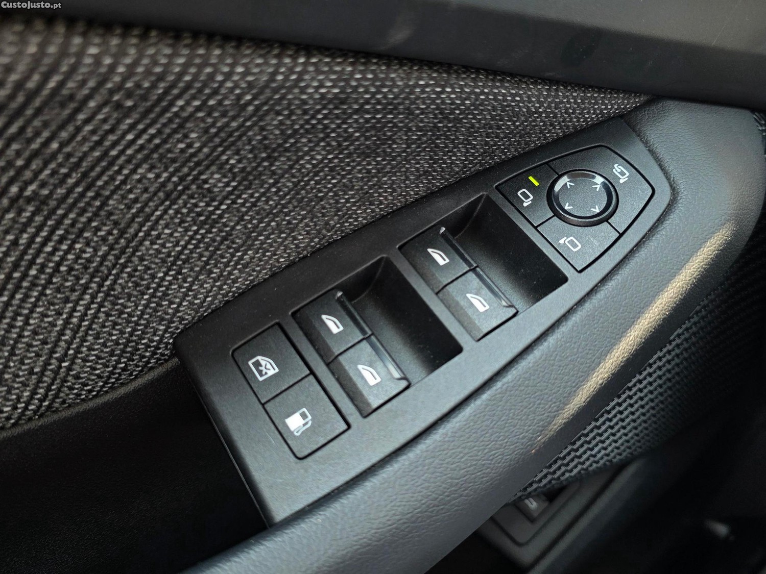 BMW 225 Active Tourer XE e xDrive Edição Optimized — fotografia 9