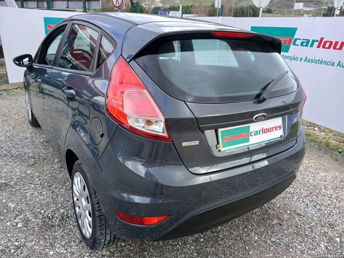 Ford Fiesta 1.5 tdci trend — fotografia 13