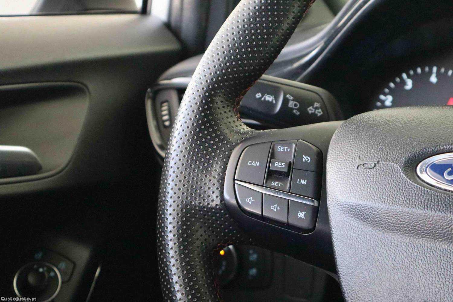 Ford Puma 1.0 EcoBoost MHEV ST-Line — fotografia 9