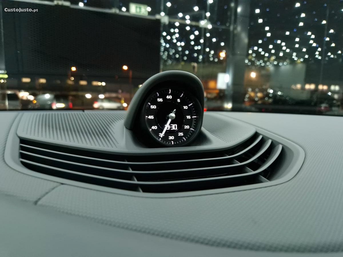 Porsche Taycan Sport Turismo — fotografia 4
